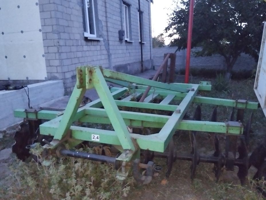Дискова борона Bomet 2.4. з катком.