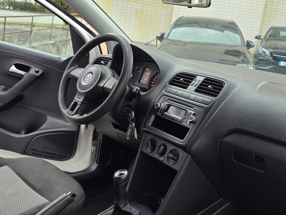 VOLKSWAGEN POLO HIGHLINE 1.2TDI 75CV "2 LUGARES" (NACIONAL)