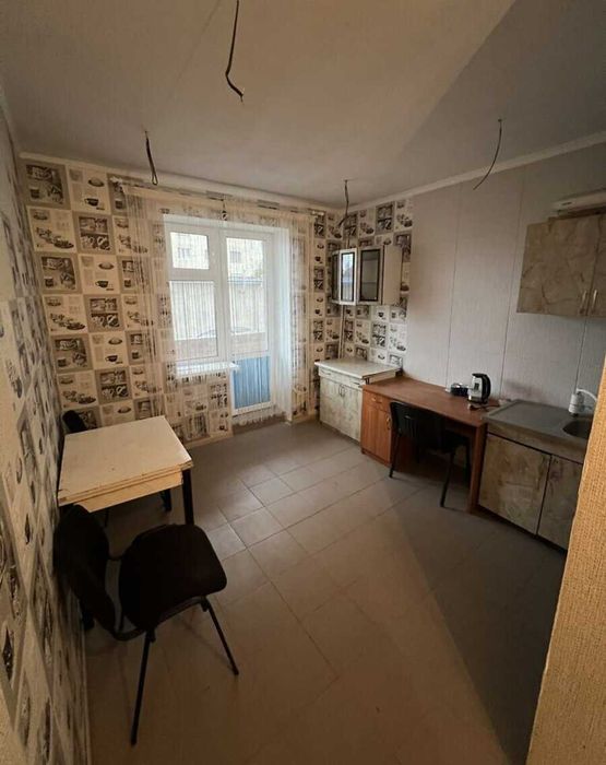 Приміщення на Озерній. 630$ мкв. Кабінетна система