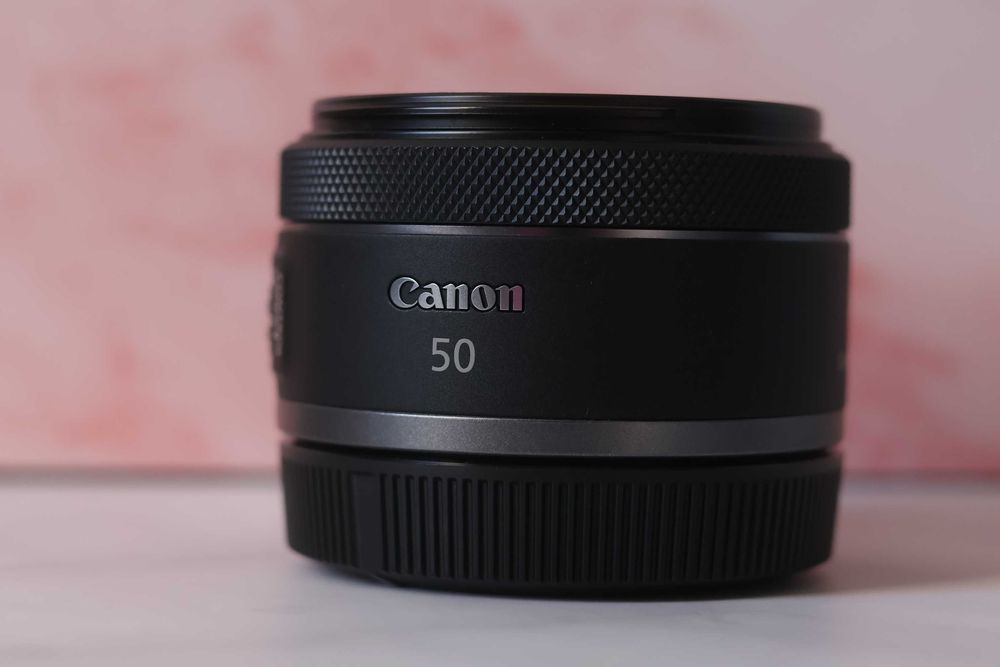 Canon RF 50mm f/1.8 STM