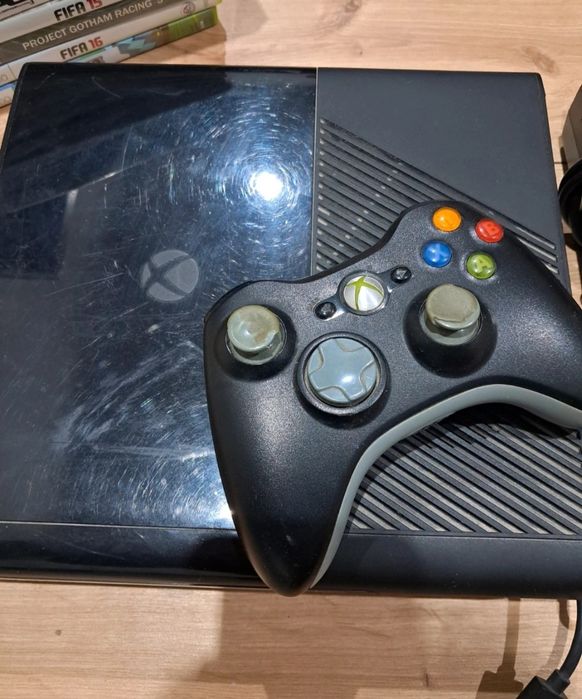 Xbox 360 + zestaw gier