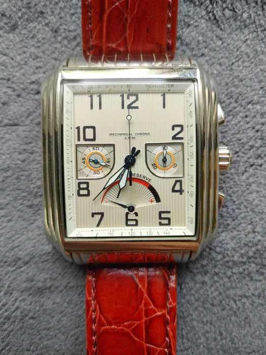 Годинник-хронограф, механіка з ускладненнями, кварц, solar