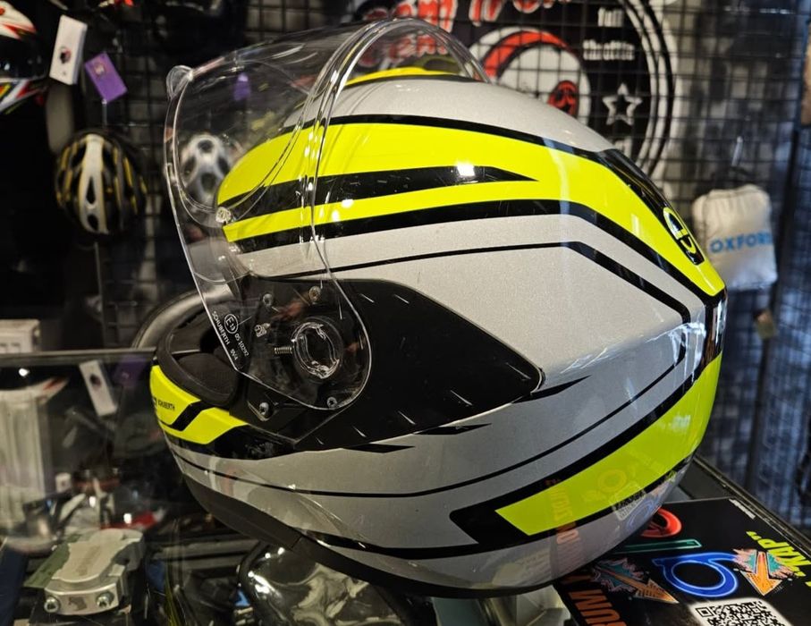 Мотошолом Schuberth R 2