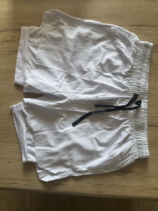Spodenki sportowe meskie 2w1 biale