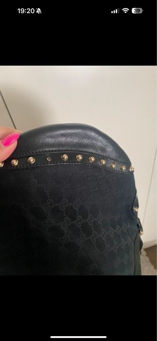 Cartrira tira cole Gucci