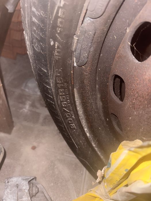 Pneus e jantes 205/65/16 mercedes vito