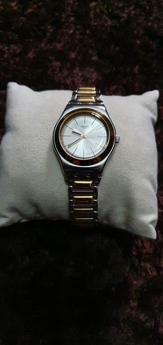 Relógio Swatch Dourado e Prateado