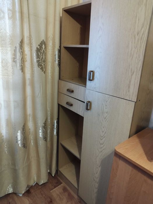 книжкова шафа для школярів