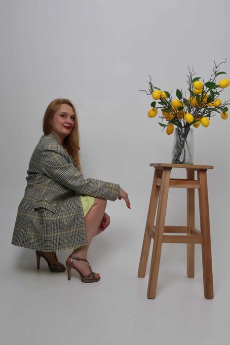 Костюми жіночі, сукні вечірні, весільні, випускні пошиття на замовленн