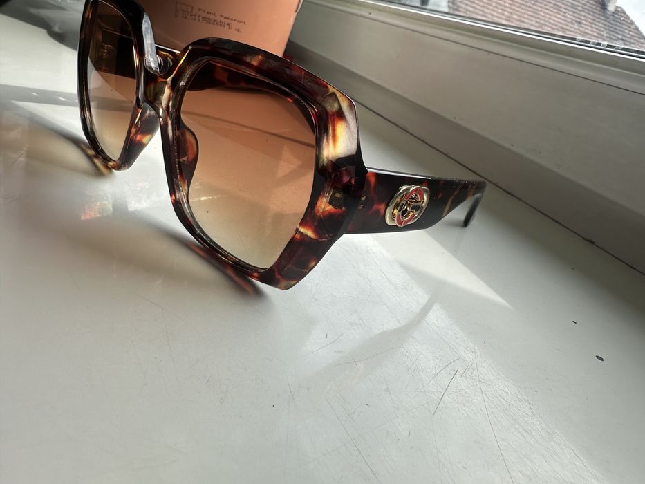 Okulary panterka logo hit