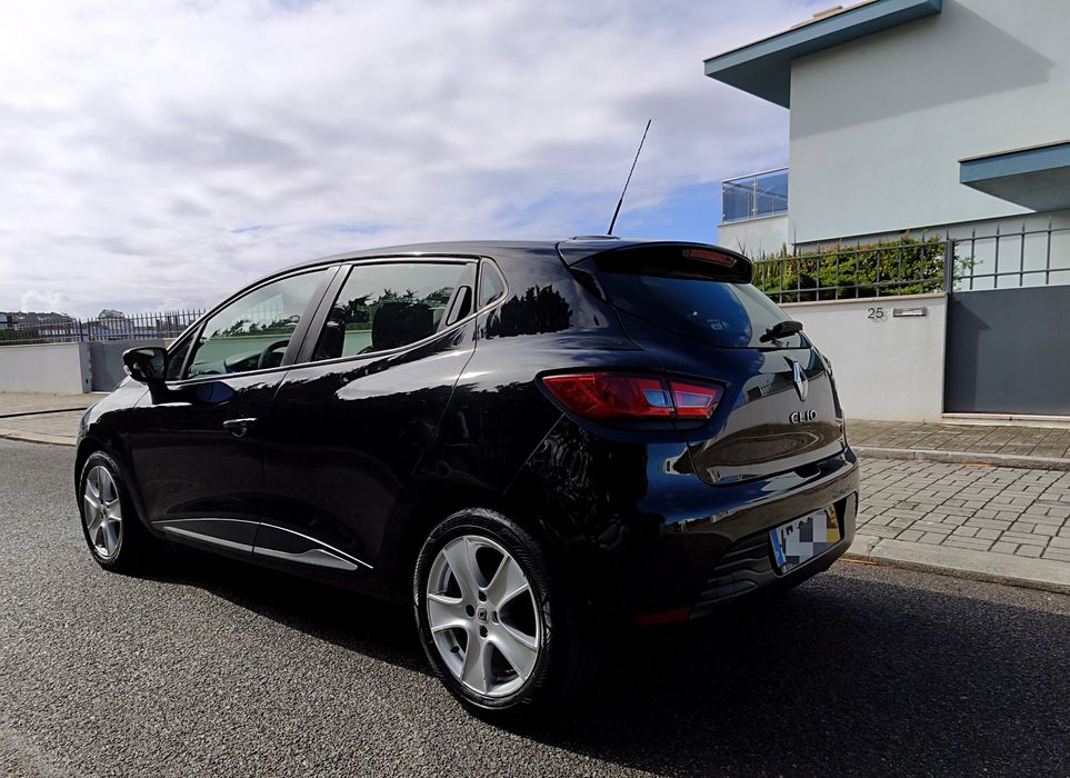 Renault Clio 1.5 dCi 90cv (2014) – Garantia 18 Meses / GPS / Excelente Estado