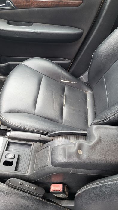 Komplet foteli mercedes w 245 B klasa