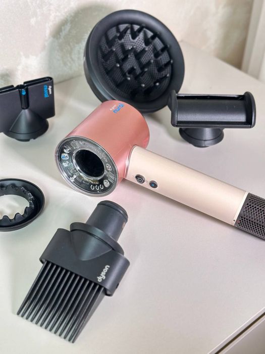 Фен Dyson HD16 Supersonic Nural Колір: Sakura