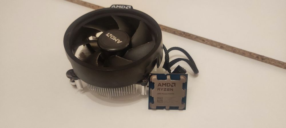 Ryzen 5 8500G (AM5) com Cooler Box AMD64550500539267120