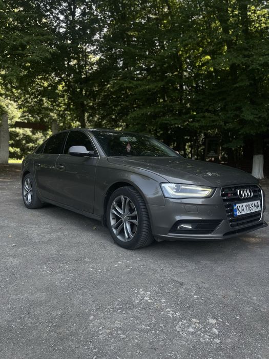 Audi a4b8 2013p