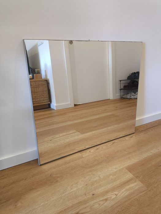 Espelho 70x80 (opção com e sem LED)