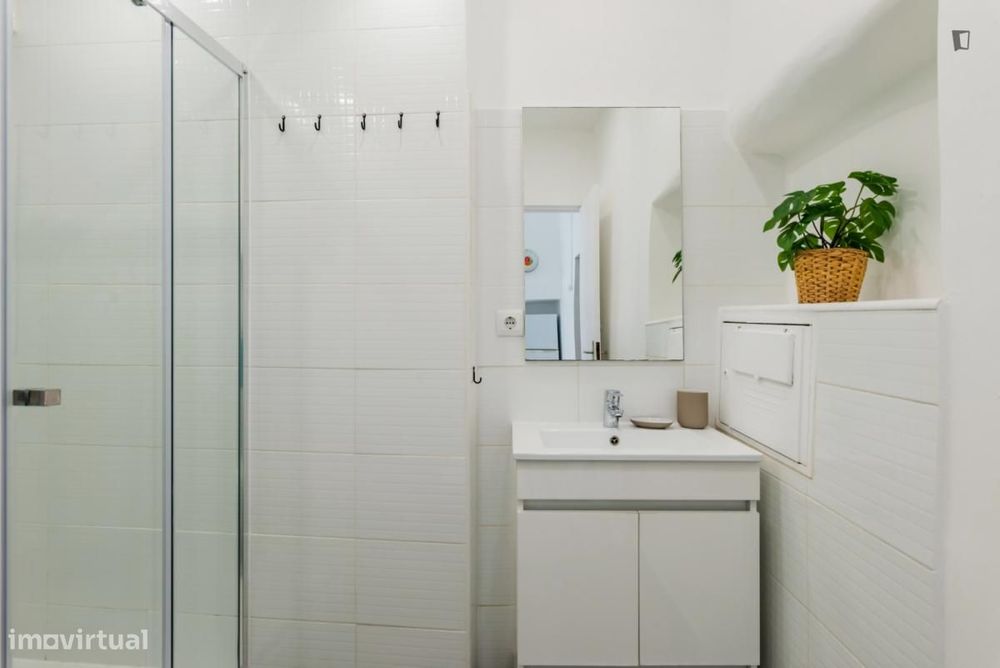 Apartamento com 2 quartos - localizado em Intendente Lisbon