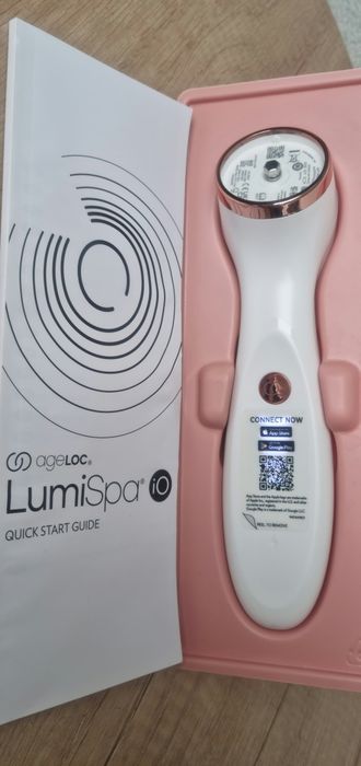 LumiSpa iO urządzenie  do twarzy
