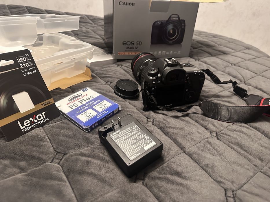 Фотоапарат Canon EOS 5DMark IV kit 24-105 II