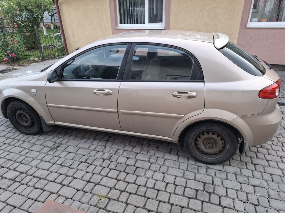 Продаж легкового автомобіля