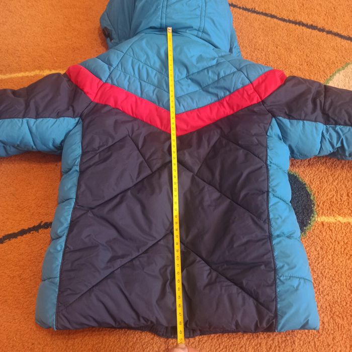 Демисезонная куртка на флисе