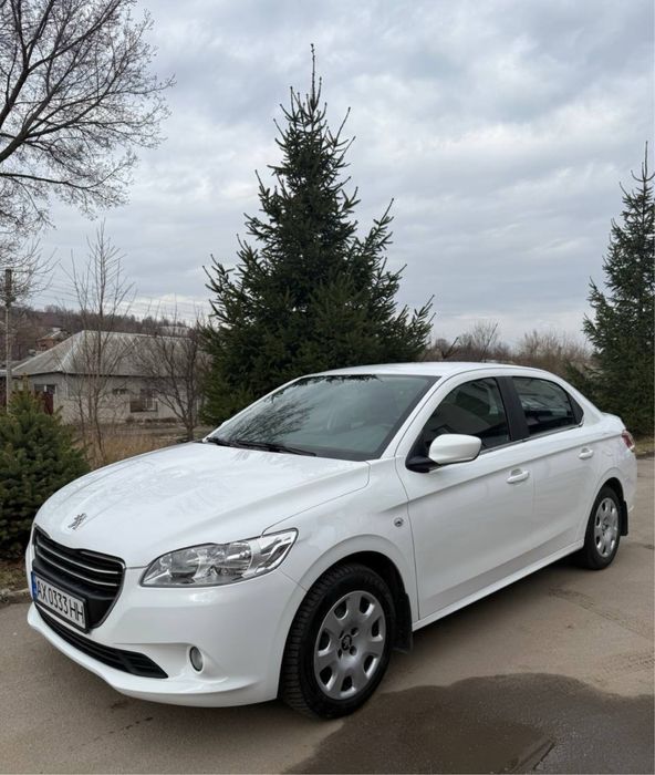 Оренда Peugeot 301
