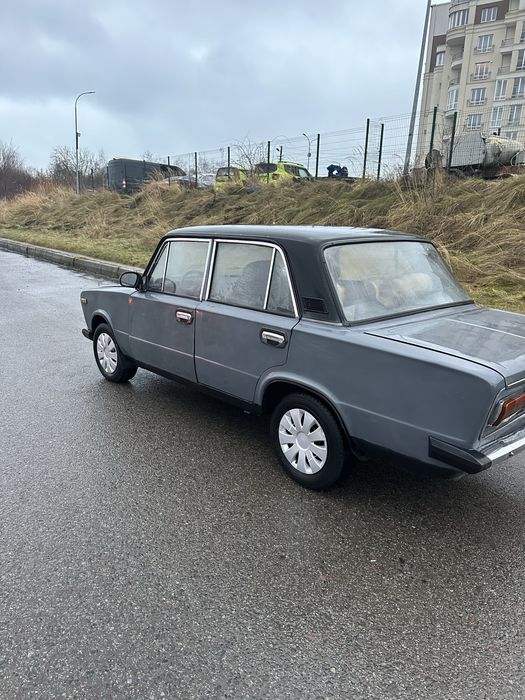 Ваз 2106 сірого кольору 1991 року, жигуль шістка