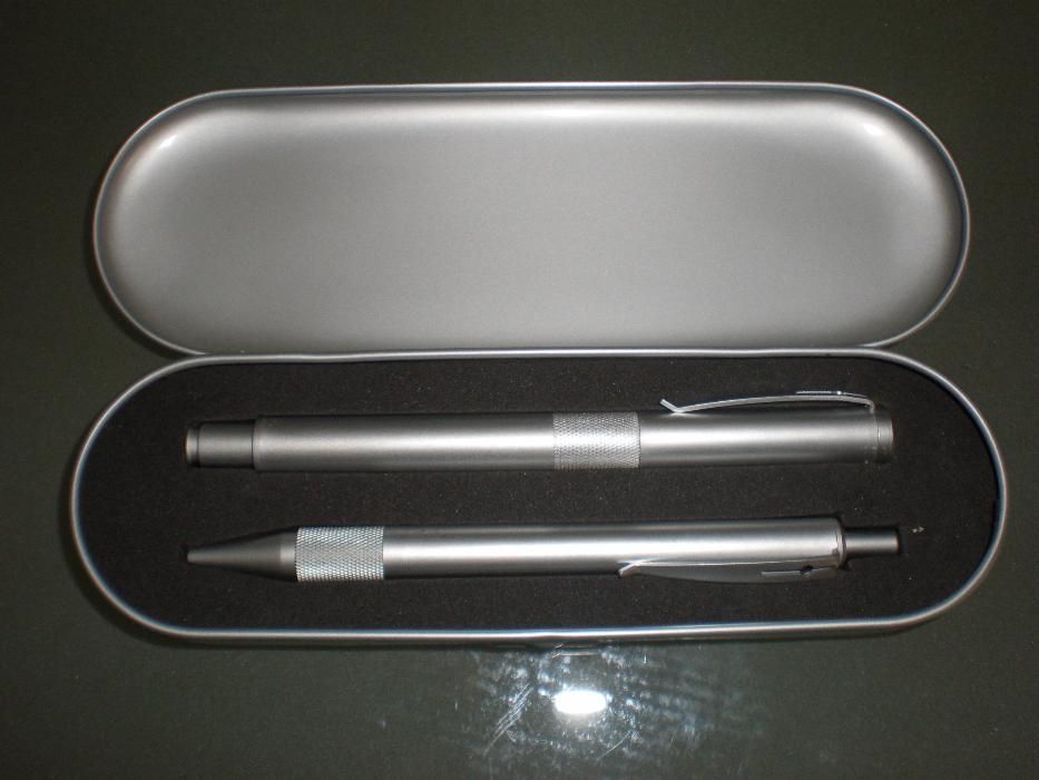 Conjunto canetas em aço