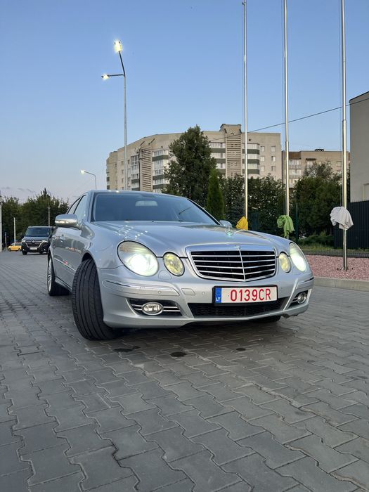 Мерседес 211 2009 3.0 CDI