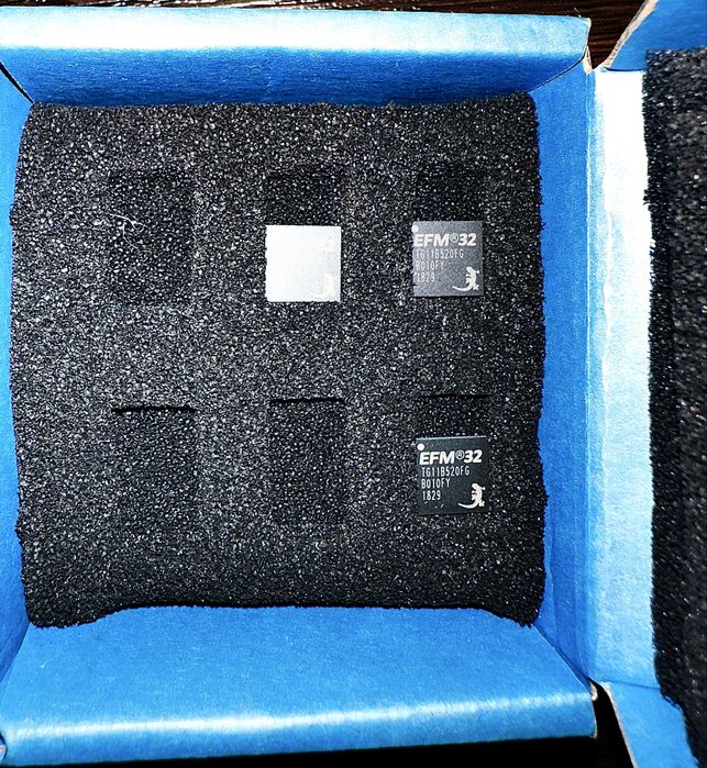 Мікросхема EFM32TG11B520