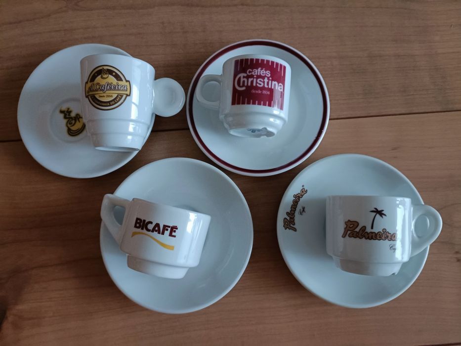 Pack 4 Chávenas de café (várias porcelanas)