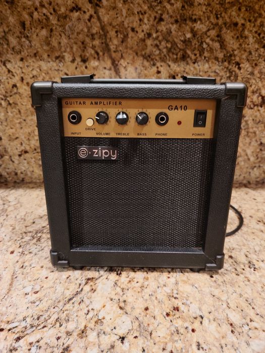 Amplificador de Guitarra E-Zipy GA10