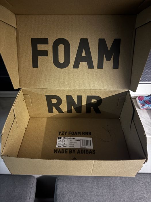 Adidas foam runer 43 orginalne
