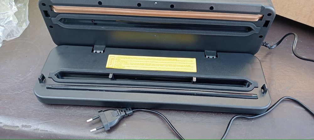 Ваккуматор автоматический Vacuum Sealer