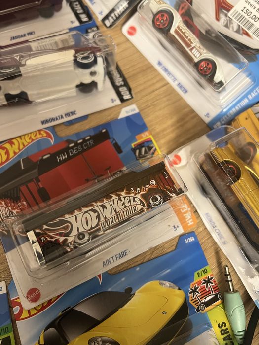 Колекційні машинки хот вілс обмін