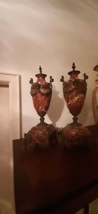 Par de Cassoletes em mármore rosa