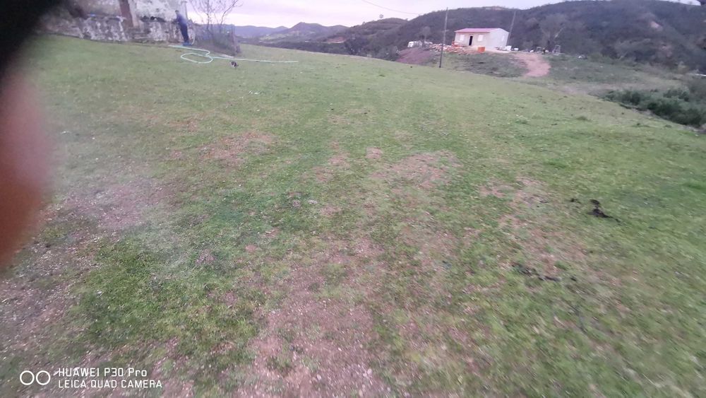 Caravanas para alugar e terreno disponível - Serra Algarvia