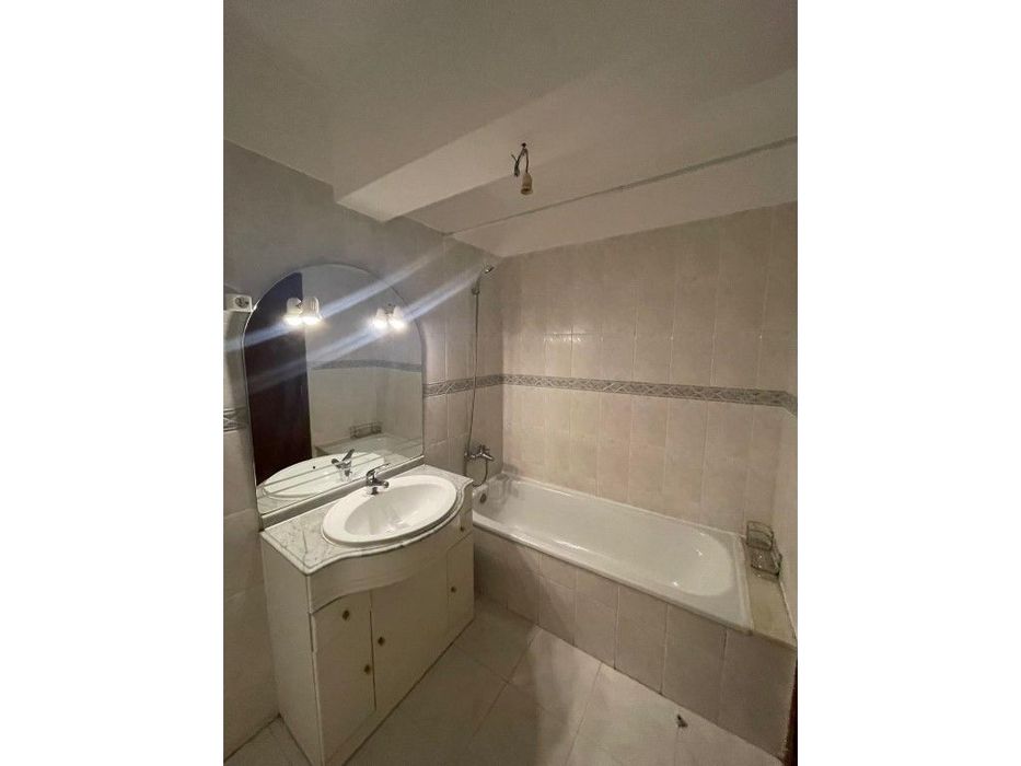Apartamento espaçoso para arrendamento em São Marcos - Avenida do B...
