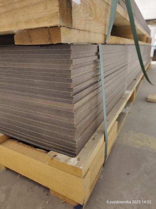 Płyta elewacyjna HPL brązowa 1300/2800mm gr. 6, 8, 10, 12mm