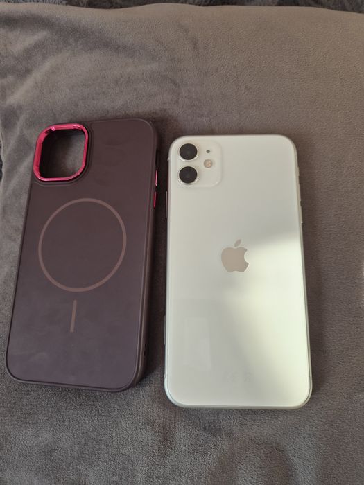 Iphone 11 64 GB + etui magsafe