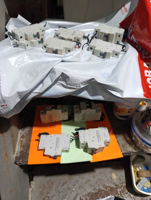 Рубильник (автомат) с предохранителем E91/32 (E92/32)