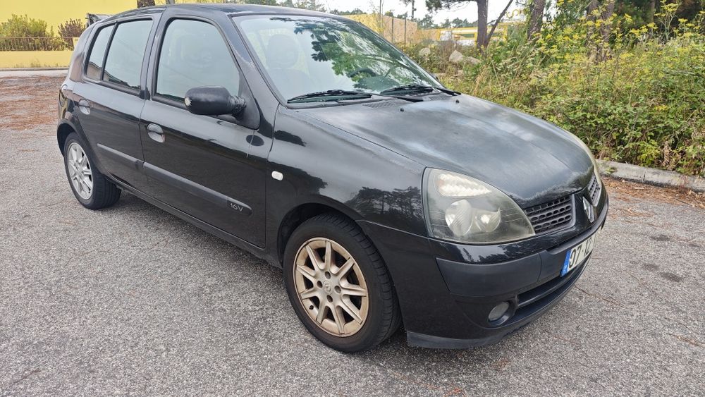 Renault Clio 1.2 75 hp 2003