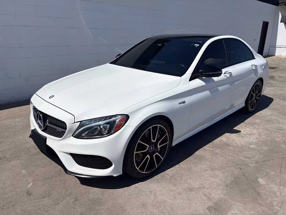 Mercedes-Benz C-Class      2017