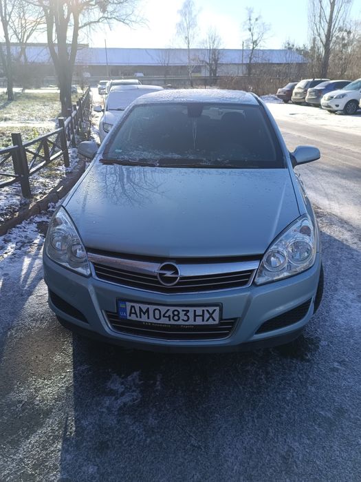 Продам власний opel astra h. Технічно обслужений.