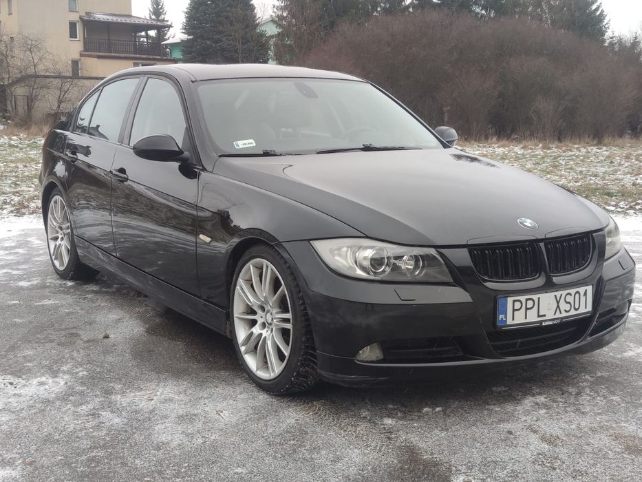 Bmw e90 320d 163km navi xenon pdc cupholdery