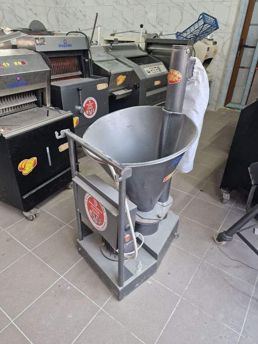 Мукопросеиватель Fomko turbo с магнитной сеткой с Германии