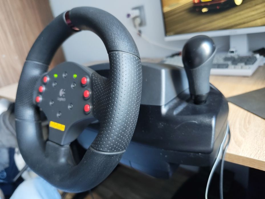 Logitech MOMO racing