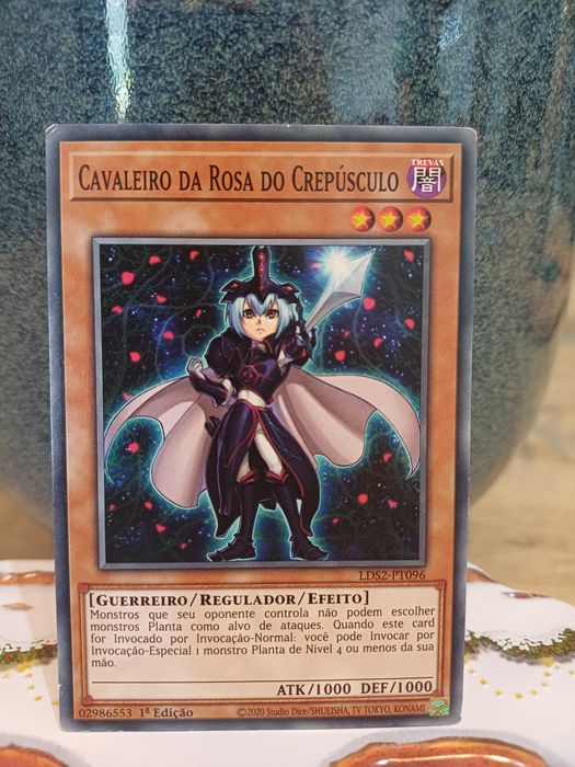 Carta Yu-Gi-Oh! - Cavaleiro da Rosa do Crepúsculo - 1ª Edição