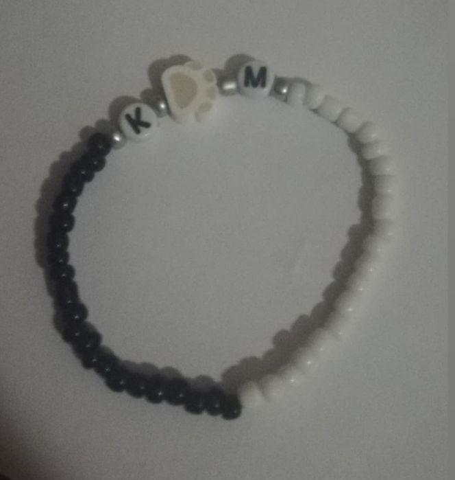 Pulseiras com iniciais