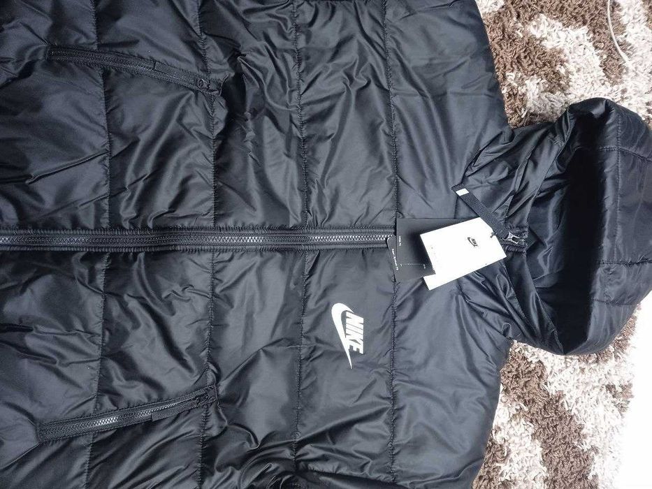 Куртка жіноча Nike Swoosh Padded Jacket женская оригінал найк зимова М